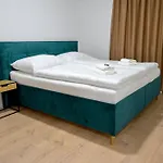 Quantara Domasa - Free Wellness & Private Jacuzzi Aparthotel Holcikovce