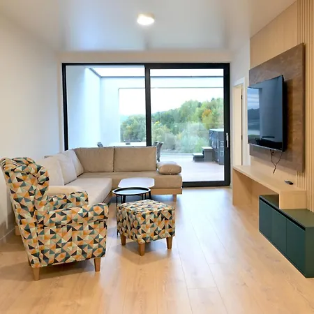 Quantara Domasa - Free Wellness & Private Jacuzzi * Holcikovce