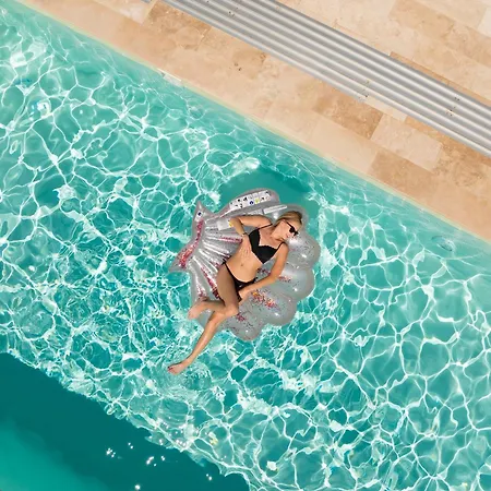 Quantara Domasa - Free Wellness & Private Jacuzzi *