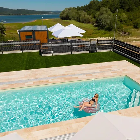 Quantara Domasa - Free Wellness & Private Jacuzzi * Holcikovce