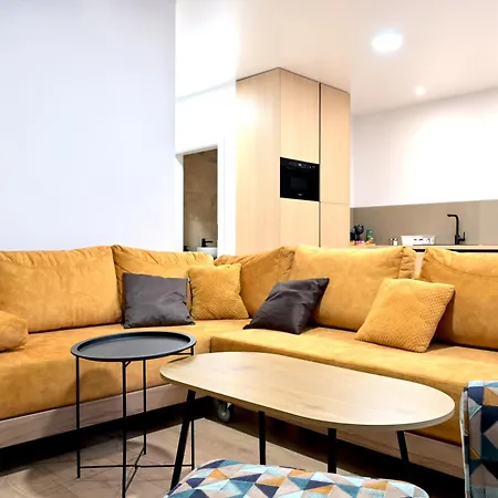 Quantara Domasa - Free Wellness & Private Jacuzzi Holcikovce