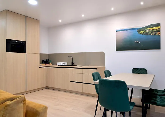 Aparthotel Quantara Domasa - Free Wellness & Private Jacuzzi Holcikovce